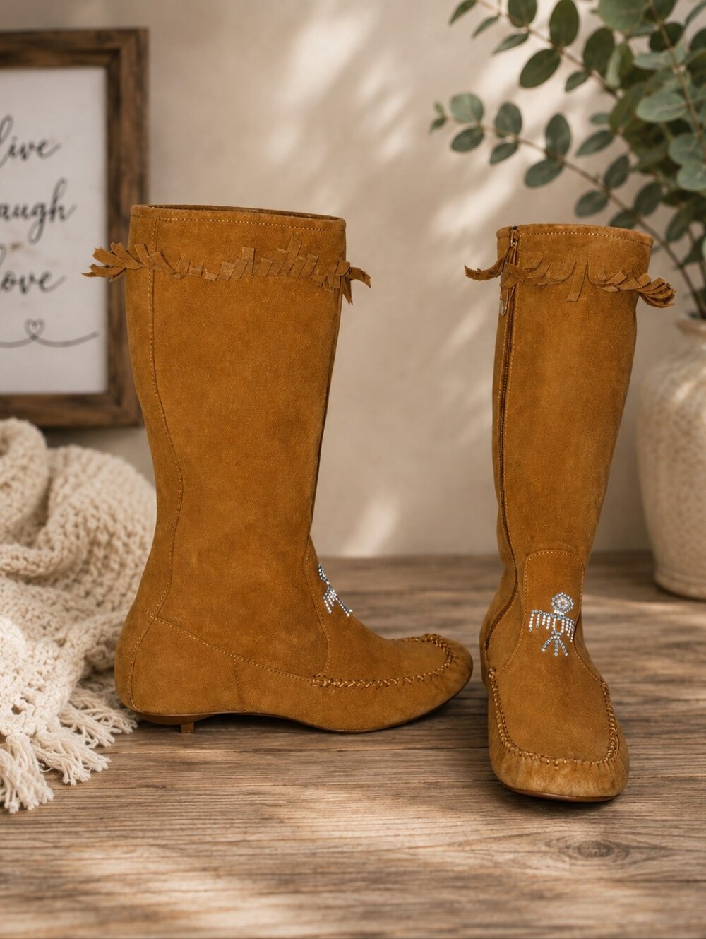 ✨ Suede Moccasin Kitten Heel Boots – Size 8 👢❄️ ✨